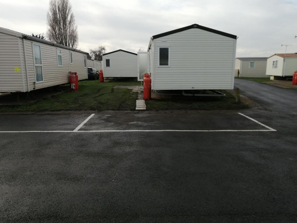 69R Seawick 2 Bedroom Caravan . New For 2022 Saint Osyth Exterior photo