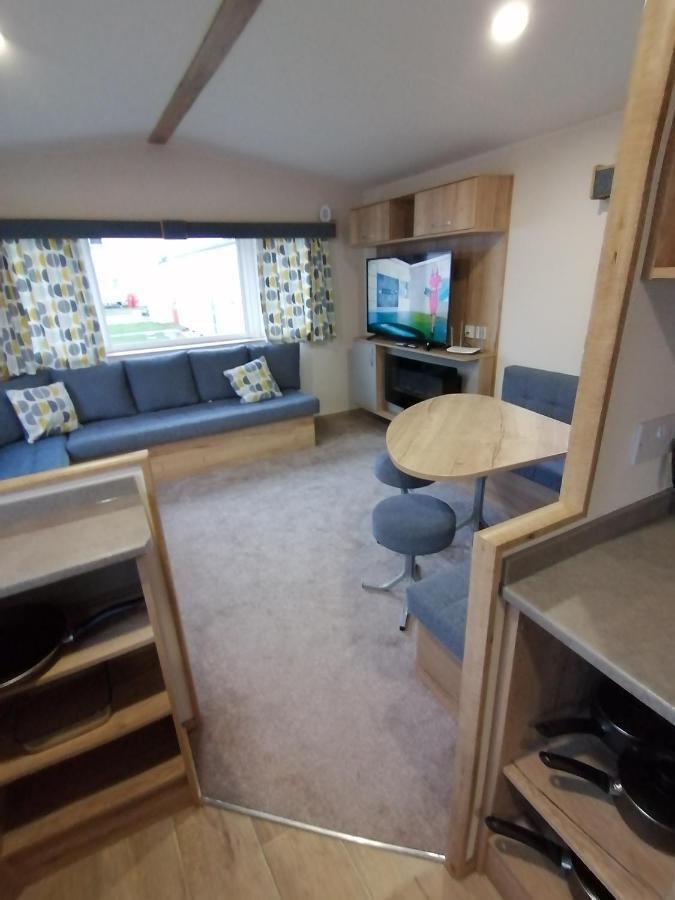 69R Seawick 2 Bedroom Caravan . New For 2022 Saint Osyth Exterior photo