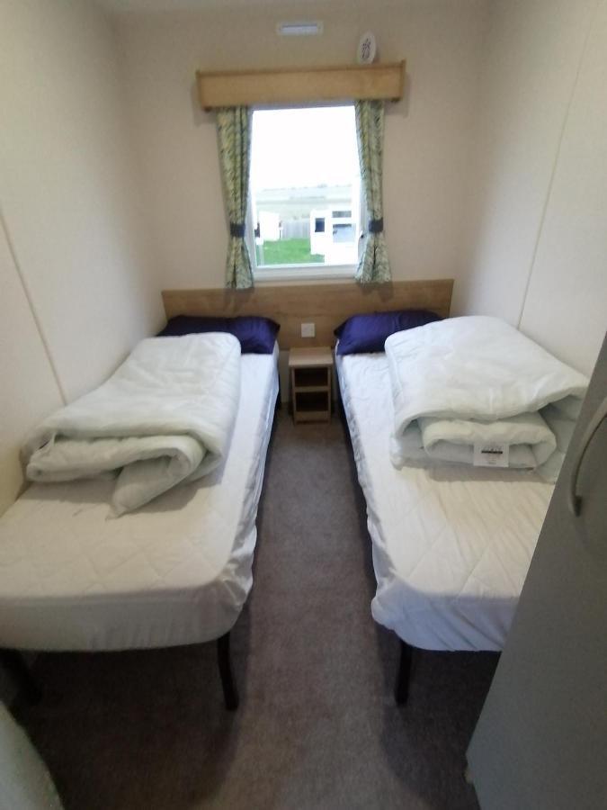 69R Seawick 2 Bedroom Caravan . New For 2022 Saint Osyth Exterior photo